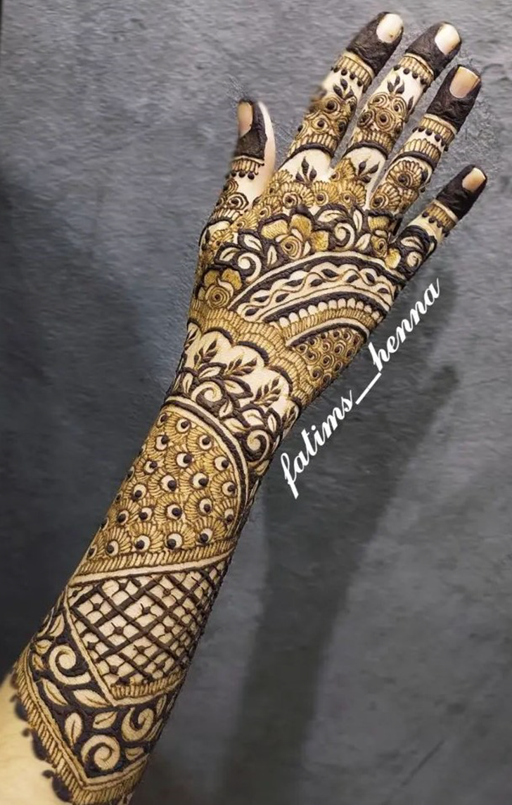 Beauteous Navratri Special Henna Design