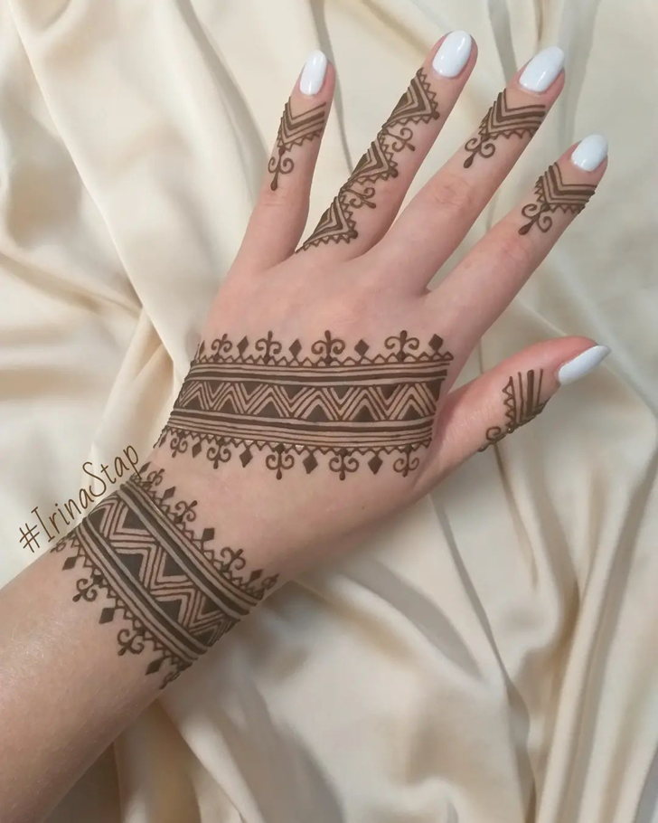 Delicate Navratri Special Henna Design