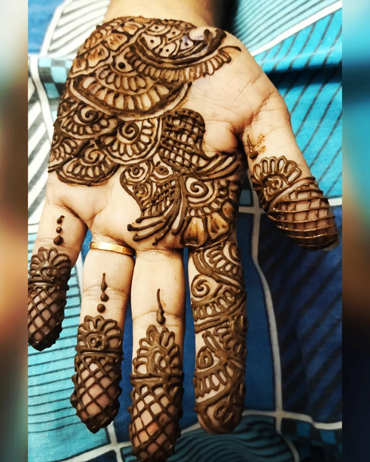 Delightful Navratri Special Henna Design