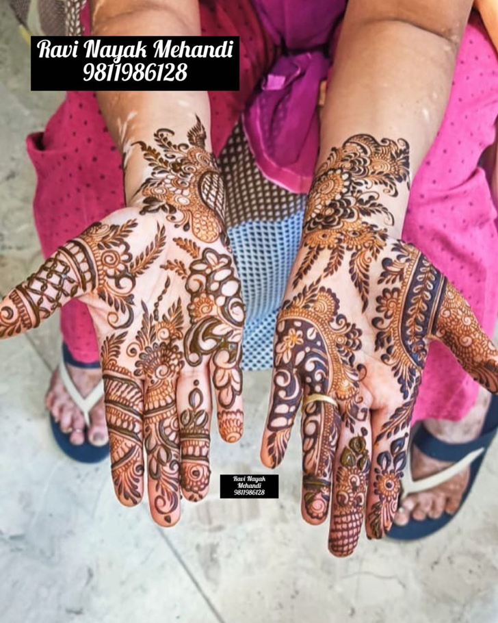 Awesome Navratri Special Henna Design