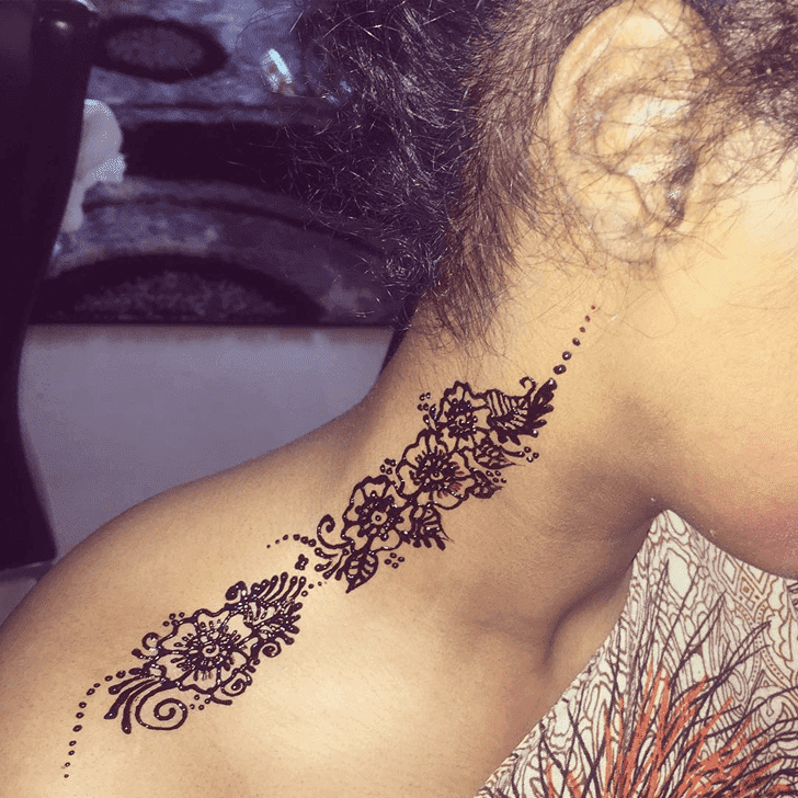 Fair Neck Henna Design