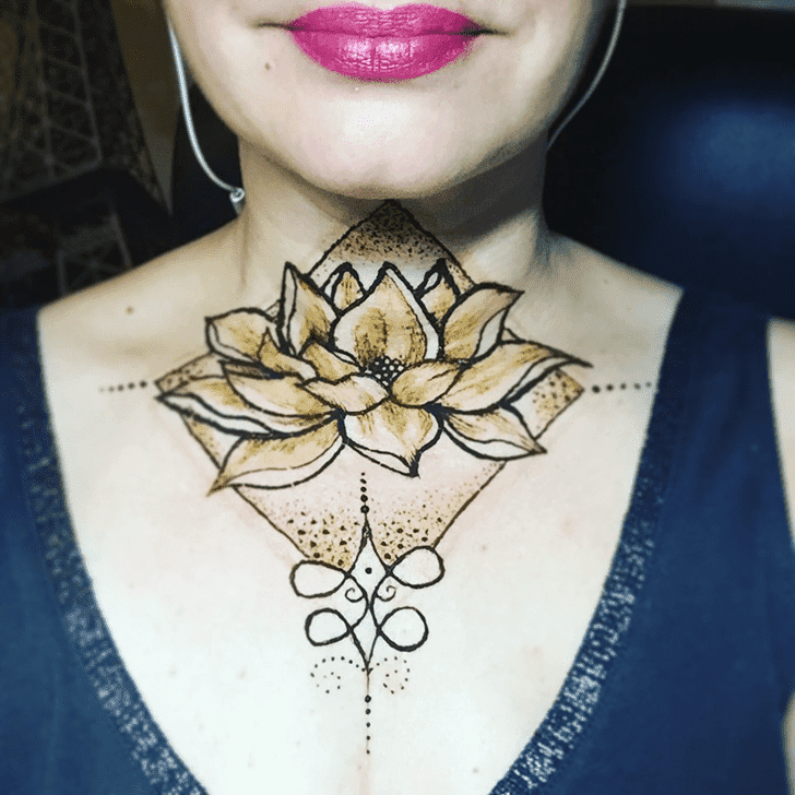 Statuesque Neck Henna Design