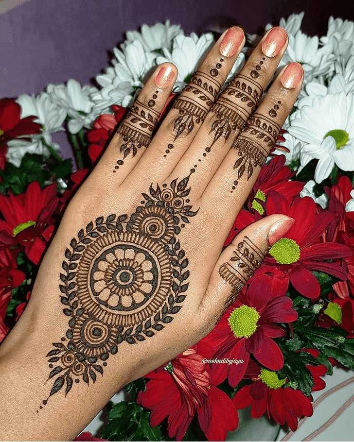 Refined Nepal Henna Design