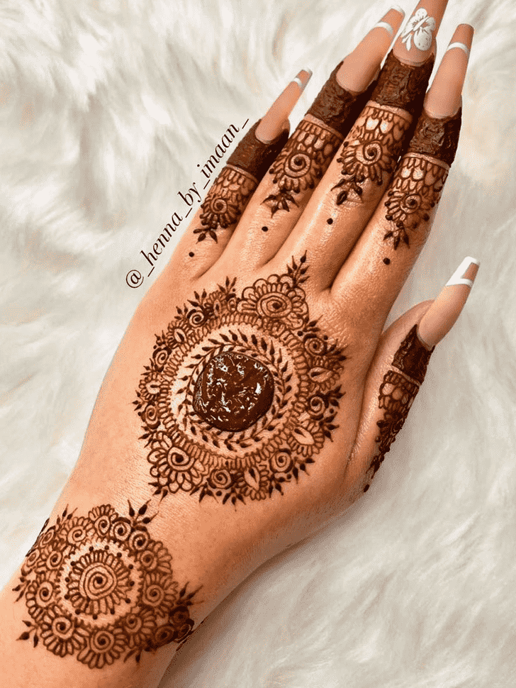 Delightful Netherlands Henna Design