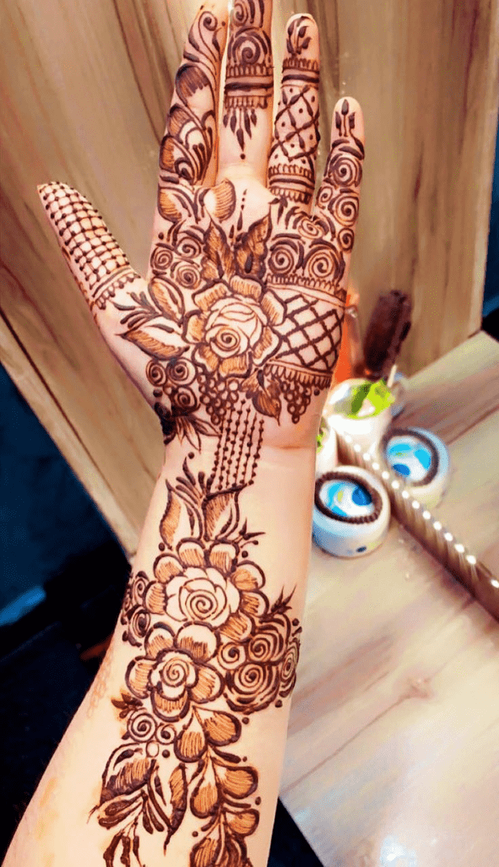 Splendid Netherlands Henna Design