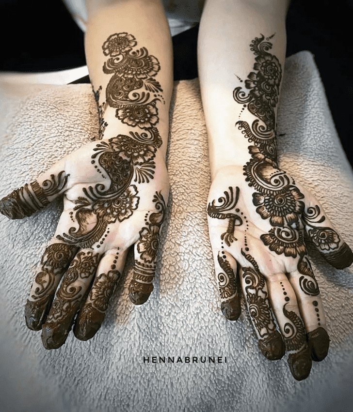 Delicate New York Henna Design