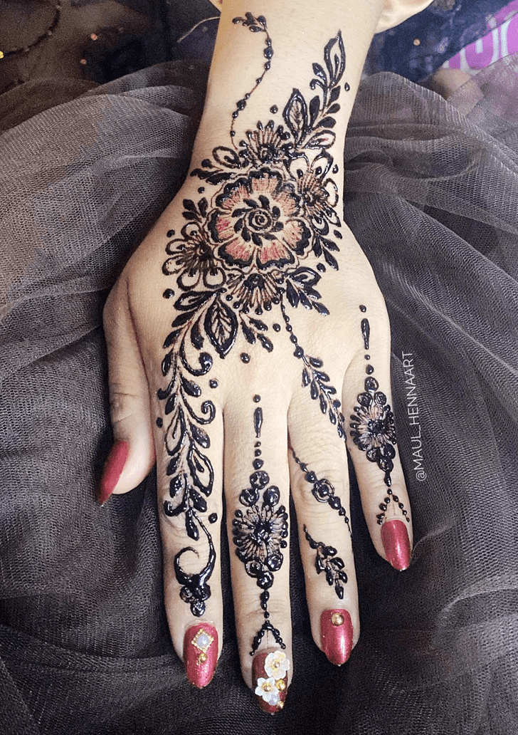 Charming Norway Henna Design