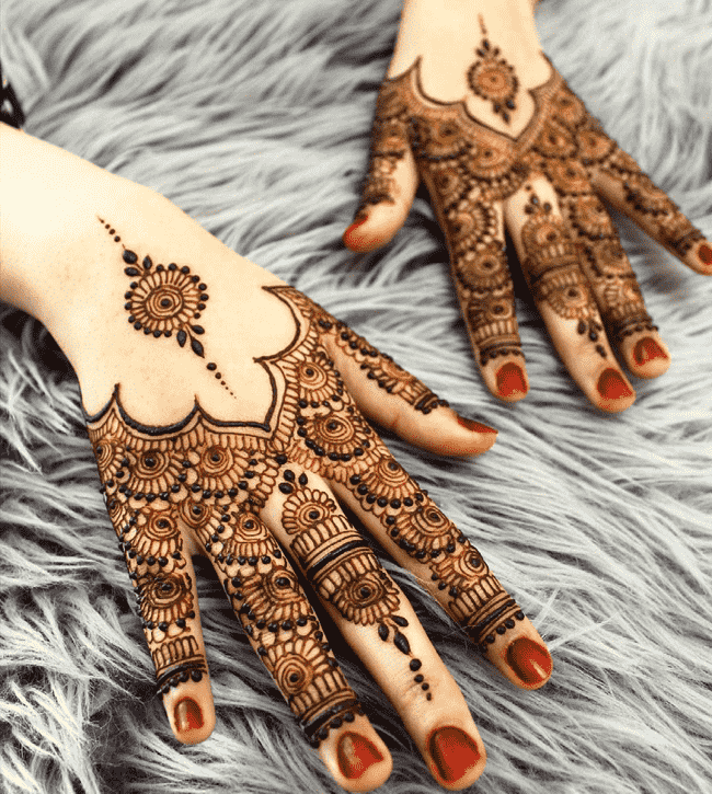 Magnetic Ooty Henna Design