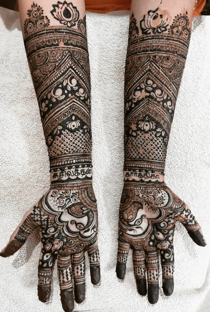 Captivating Oregon Henna Design