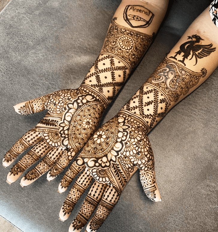 Enthralling Orlando Henna Design