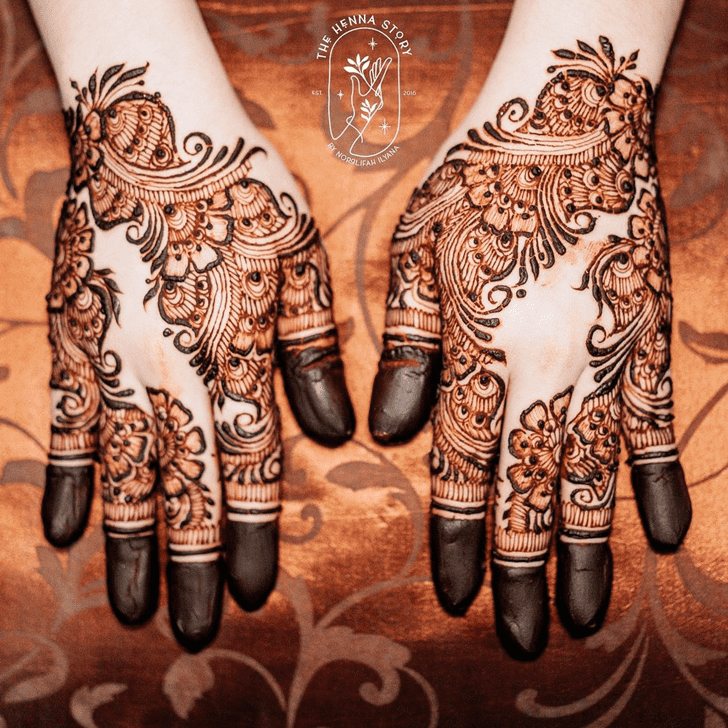 Shapely Orlando Henna Design