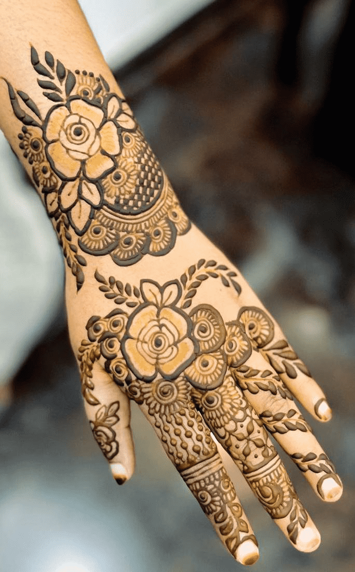 Beauteous Outstanding Henna Design