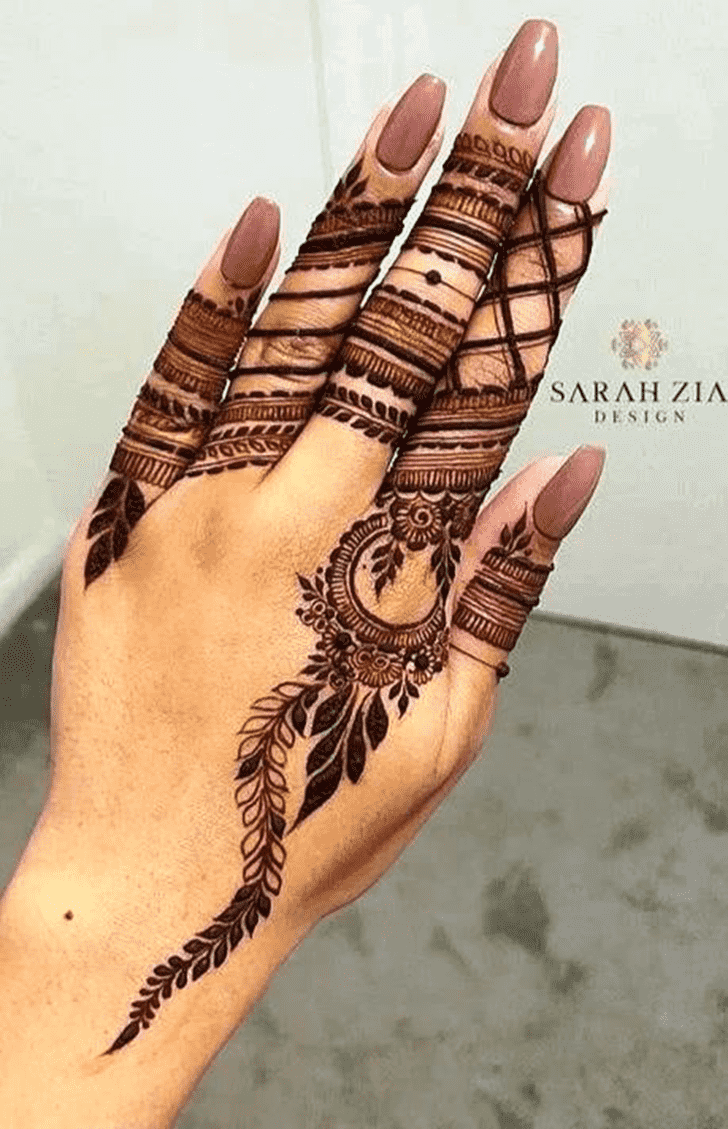 Enticing Outstanding Henna Design
