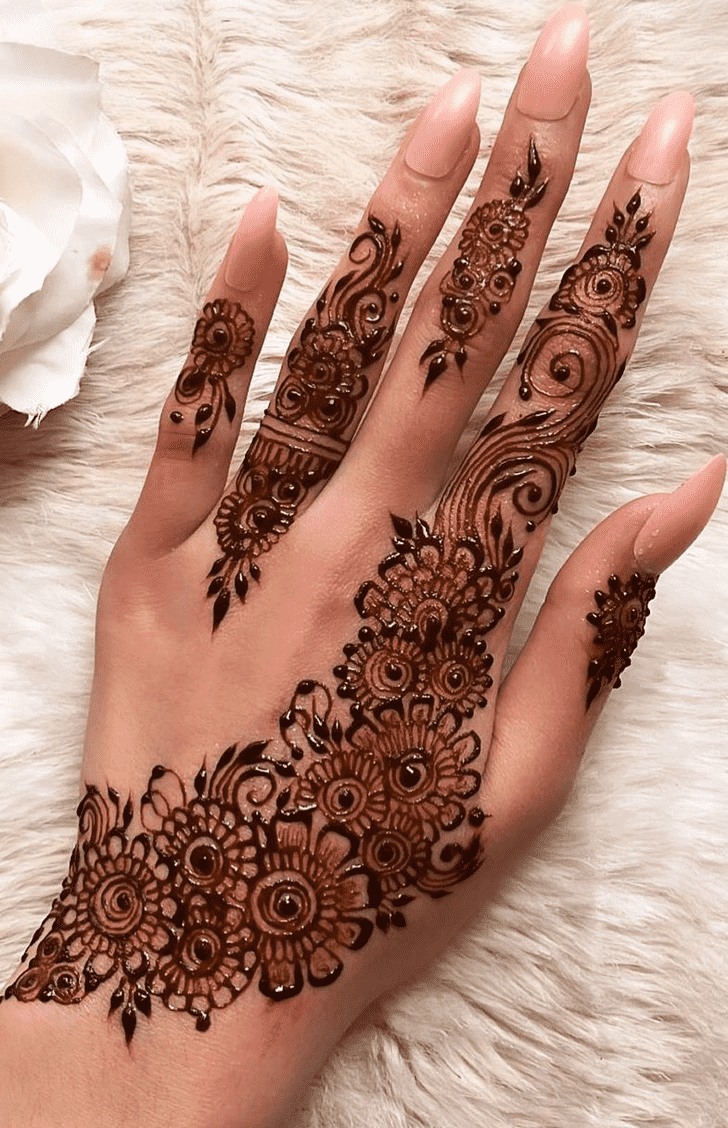 Fine Outstanding Henna Design