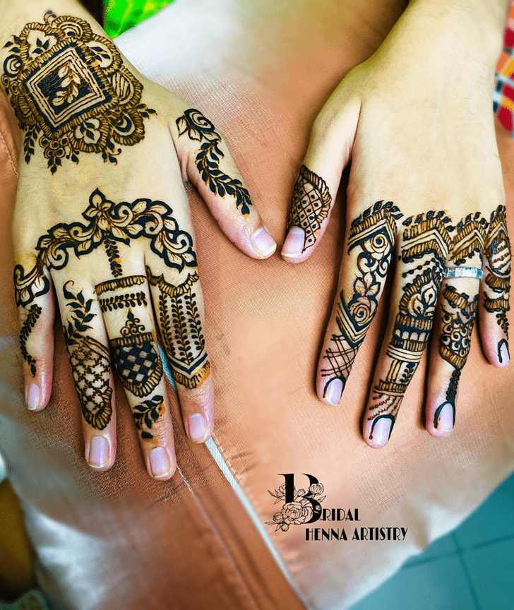 Delightful Pahalgam Henna Design