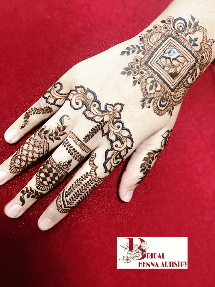 Arm Pahalgam Henna Design