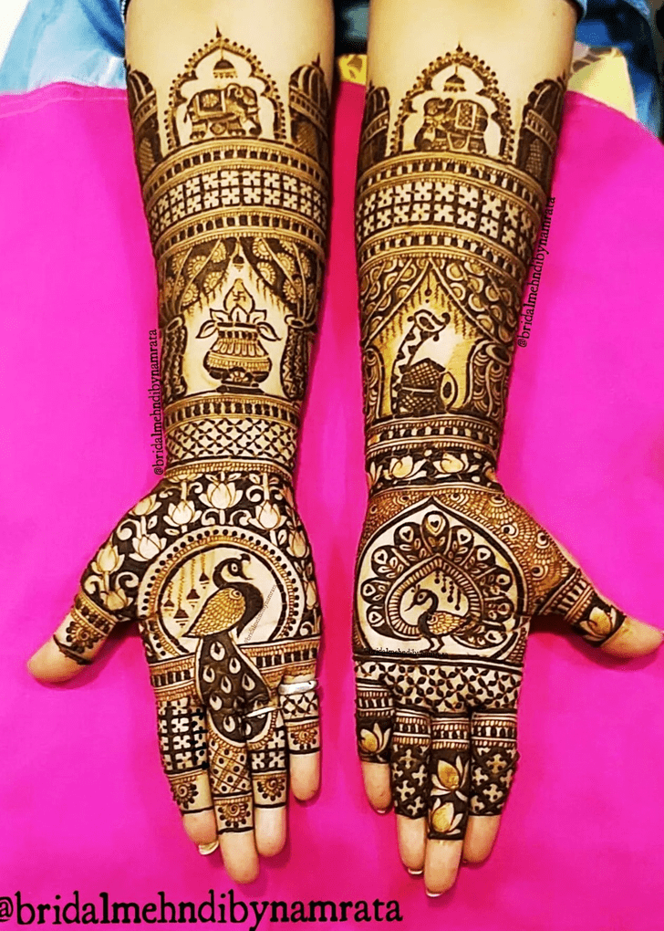 Exquisite Pahalgam Henna Design