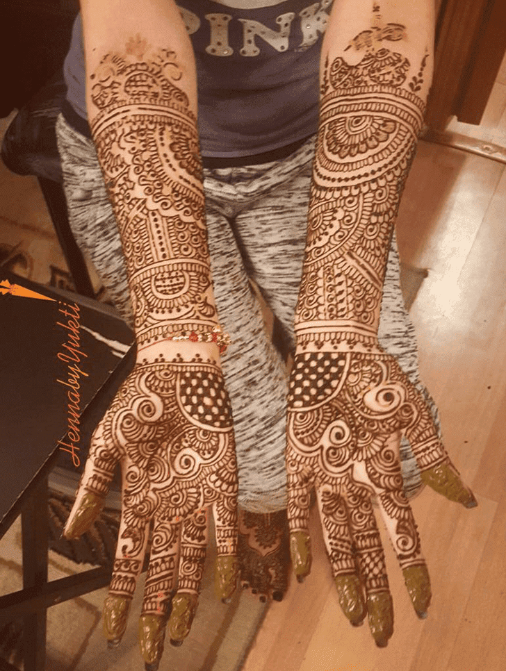 Divine Pakistani Henna Design