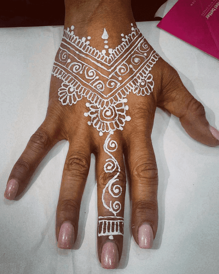 Elegant Pakistani Henna Design