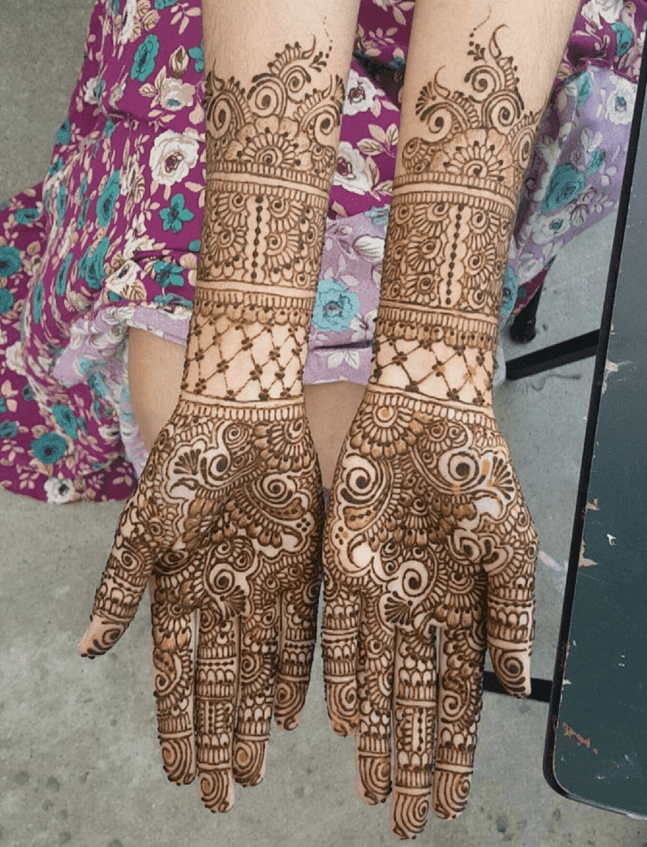 Marvelous Pakistani Henna Design