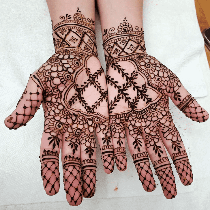 Comely Panjabi Henna Design