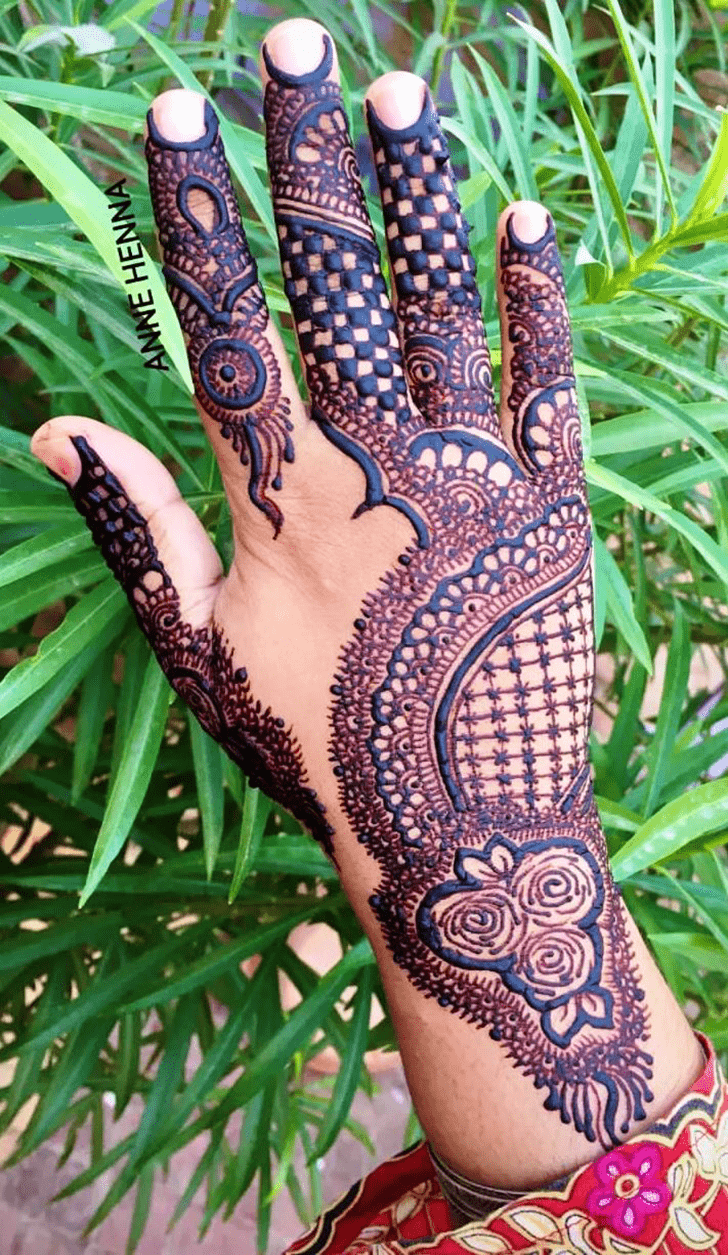 Fair Panjabi Henna Design