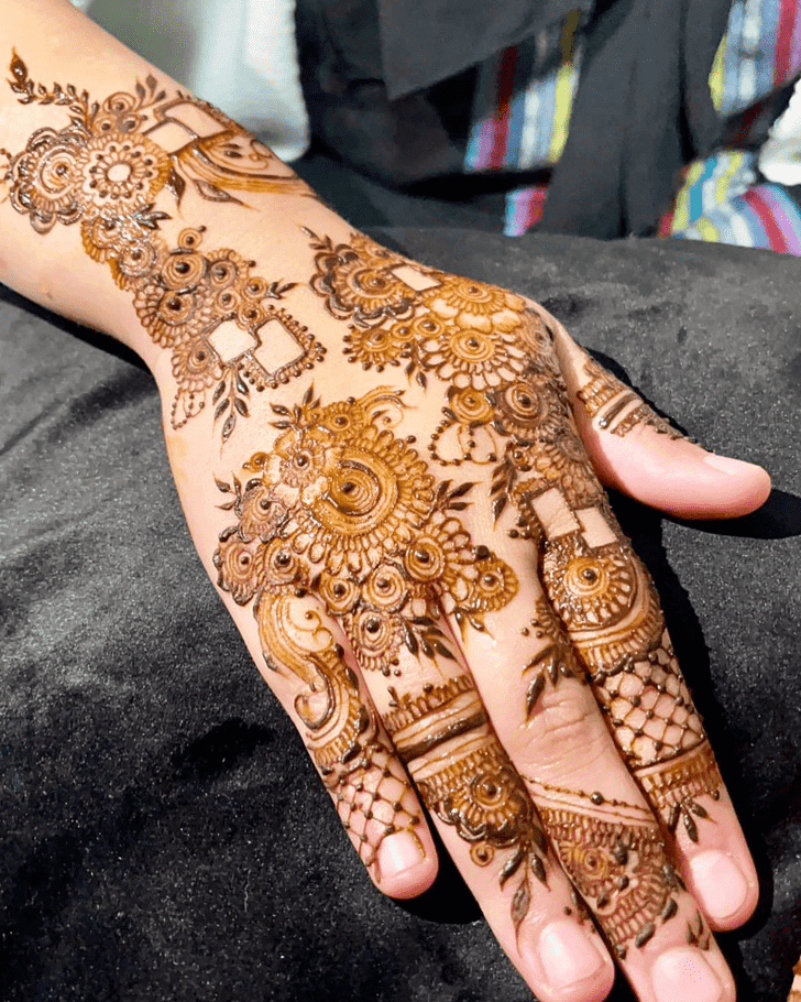 Good Looking Panjabi Henna Design