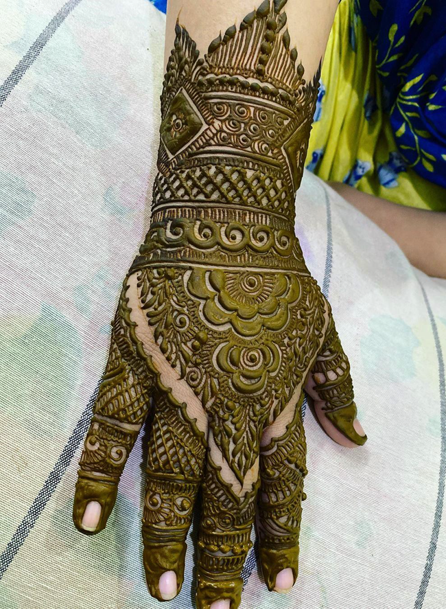 Angelic Patna Henna Design