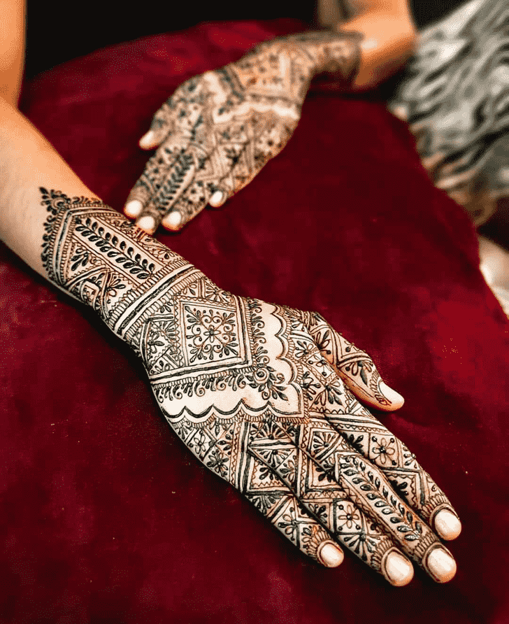 Beauteous Pattern Henna Design