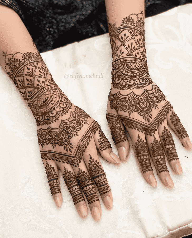 Dazzling Pattern Henna Design