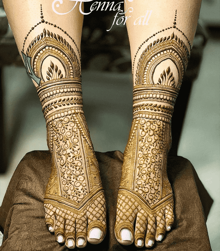 Elegant Pattern Henna Design