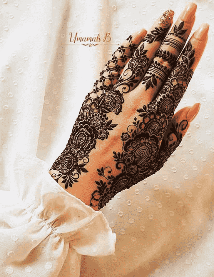 Fascinating Pattern Henna Design