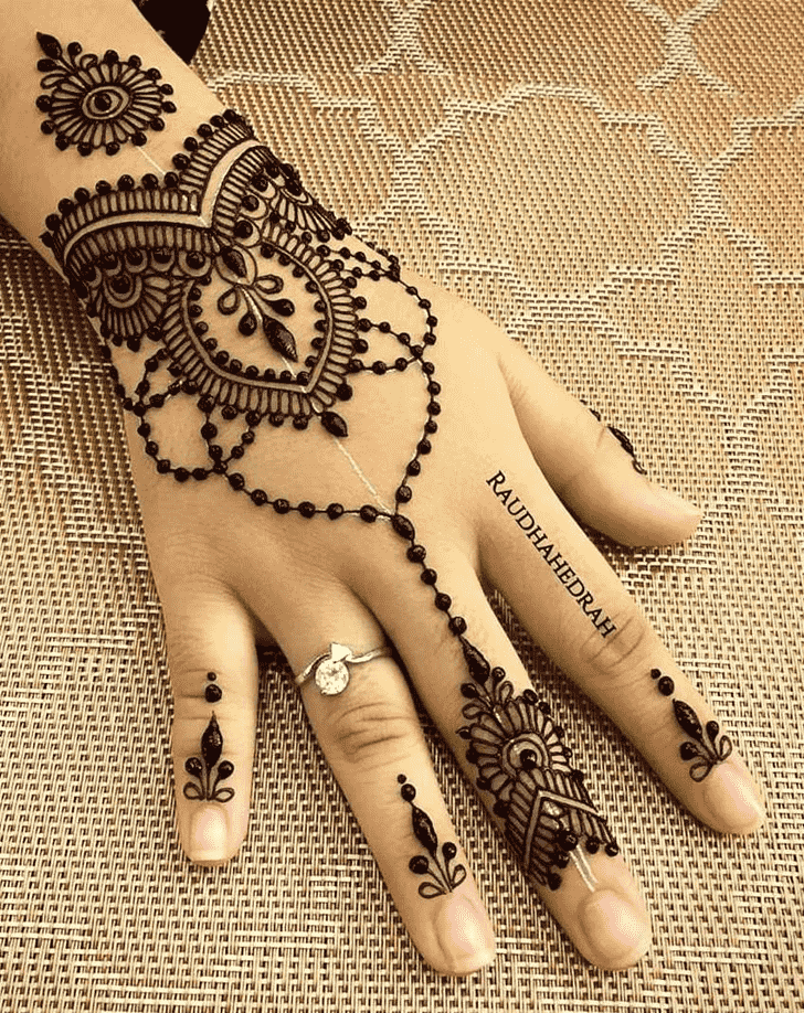 Marvelous Pattern Henna Design