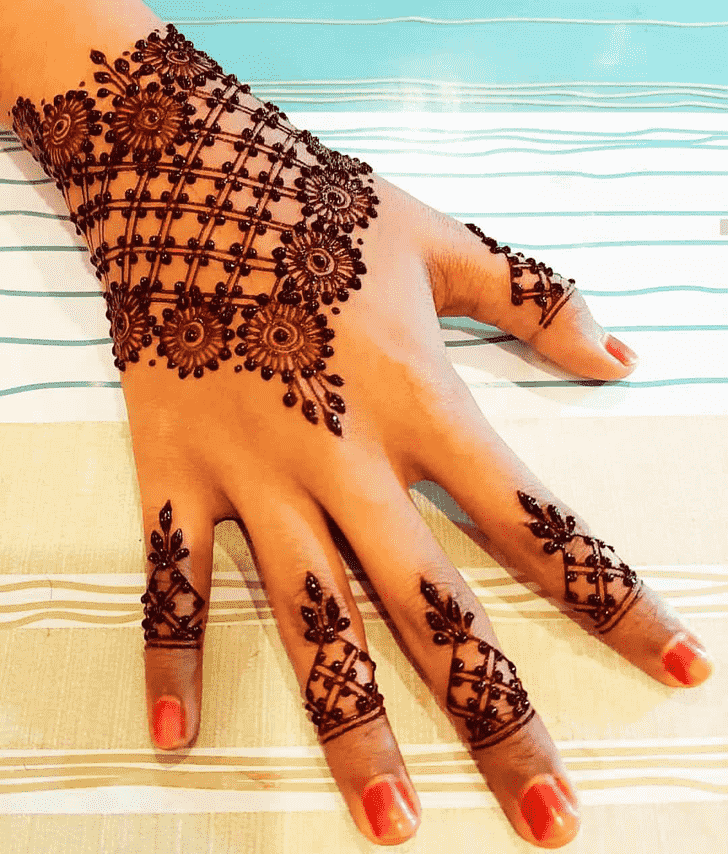 Pleasing Pattern Henna Design