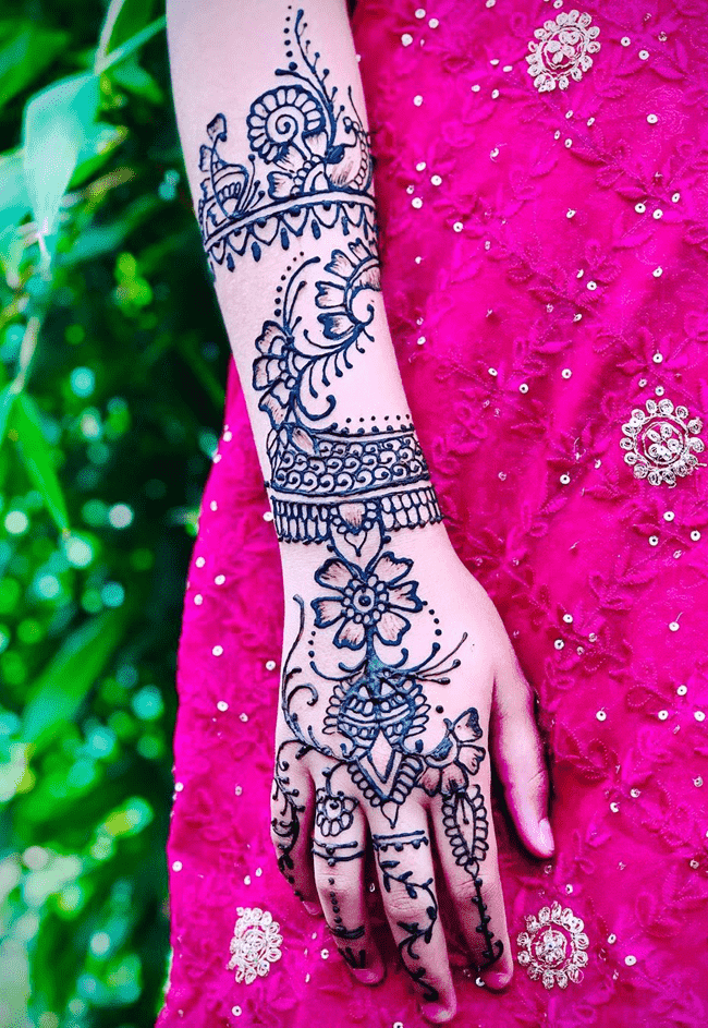 Ravishing Peshawar Henna Design