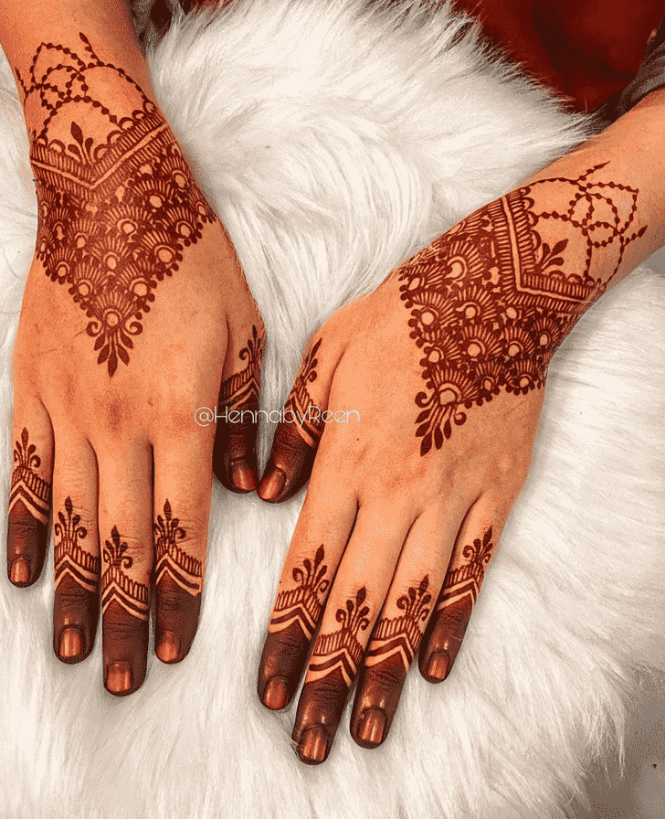 Arm Phalguna Amavasya Henna Design