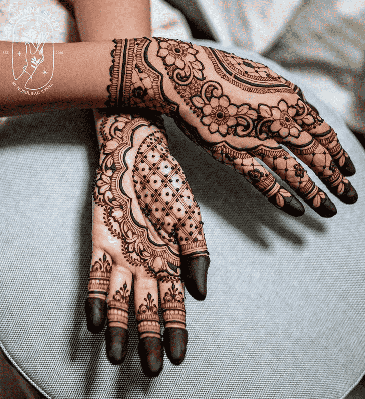 Grand Phalguna Amavasya Henna Design