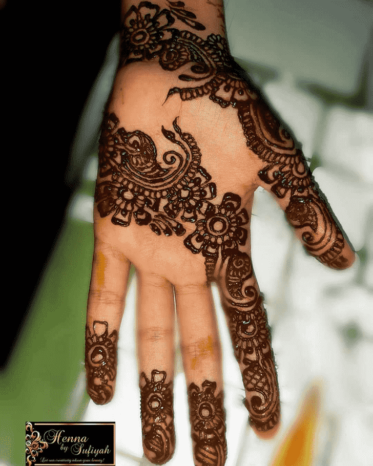 Slightly Phalguna Amavasya Henna Design