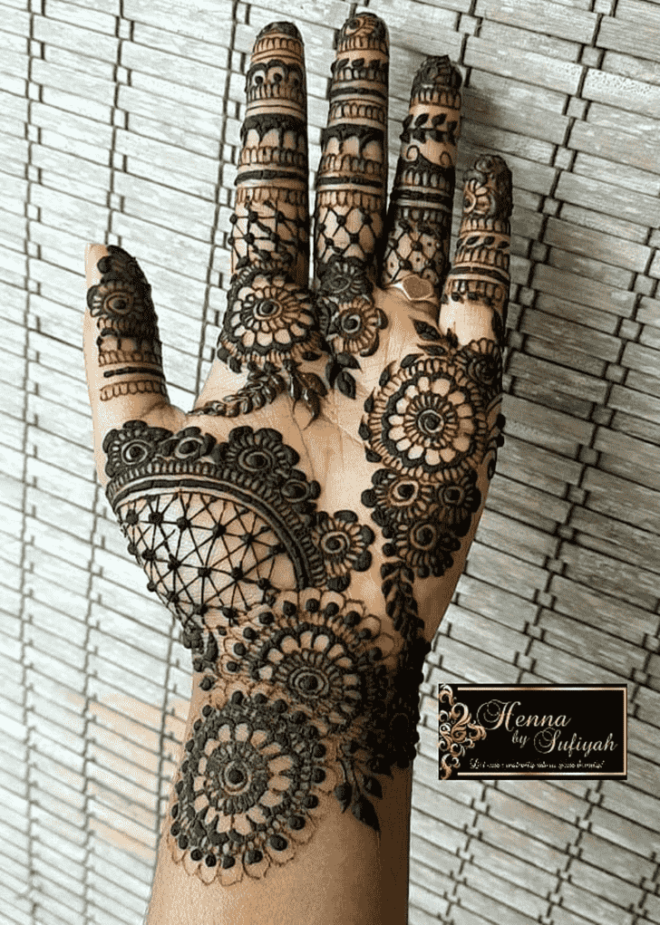 Superb Phalguna Amavasya Henna Design