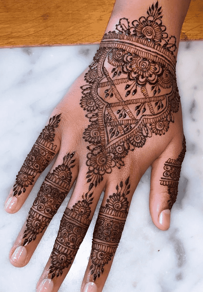 Comely Pondicherry Henna Design