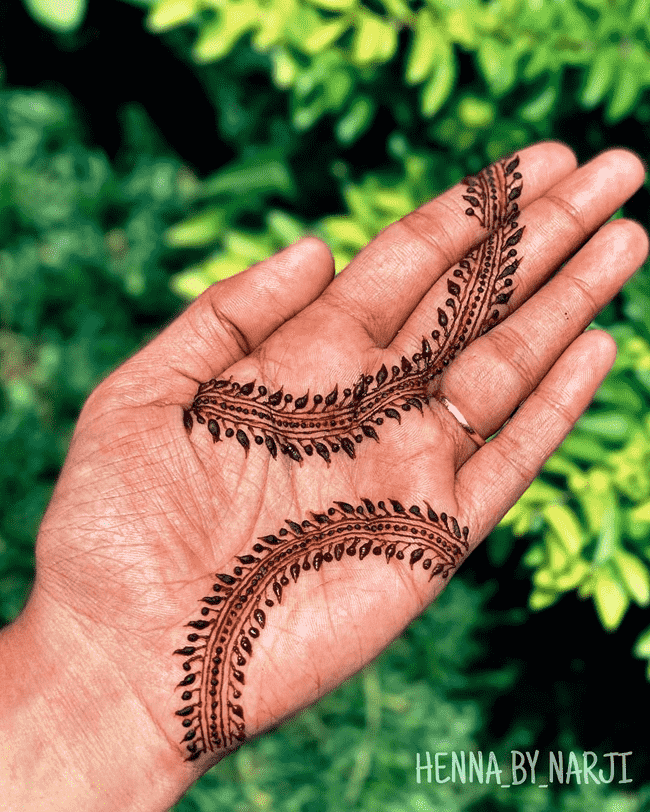 Graceful Pondicherry Henna Design