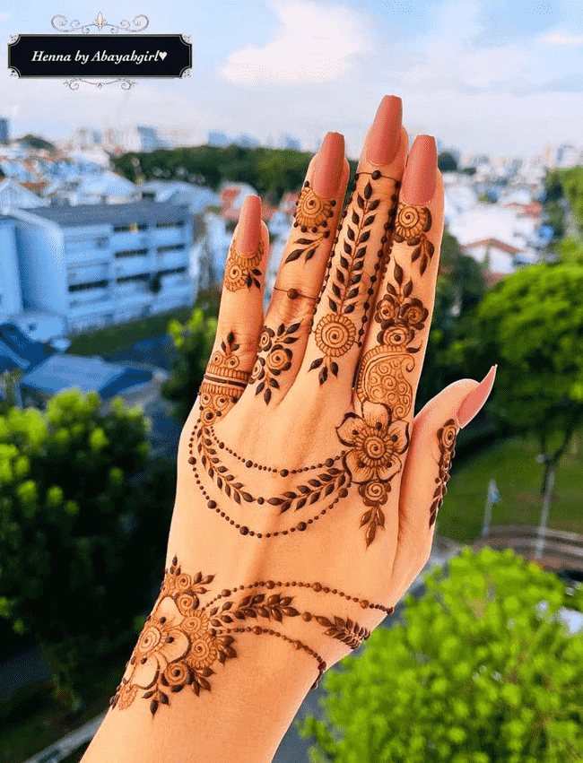 Inviting Pondicherry Henna Design