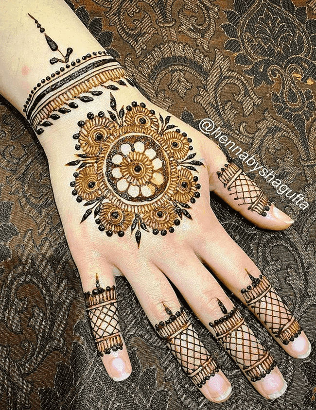 Radiant Pondicherry Henna Design