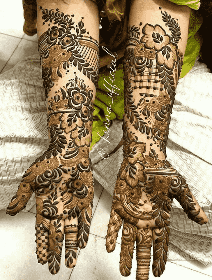 Adorable Pradosh Vrat Henna Design