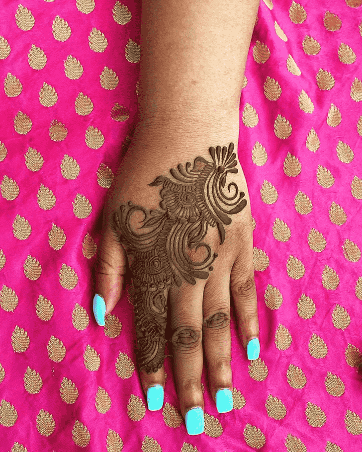Pretty Prayagraj Henna Design
