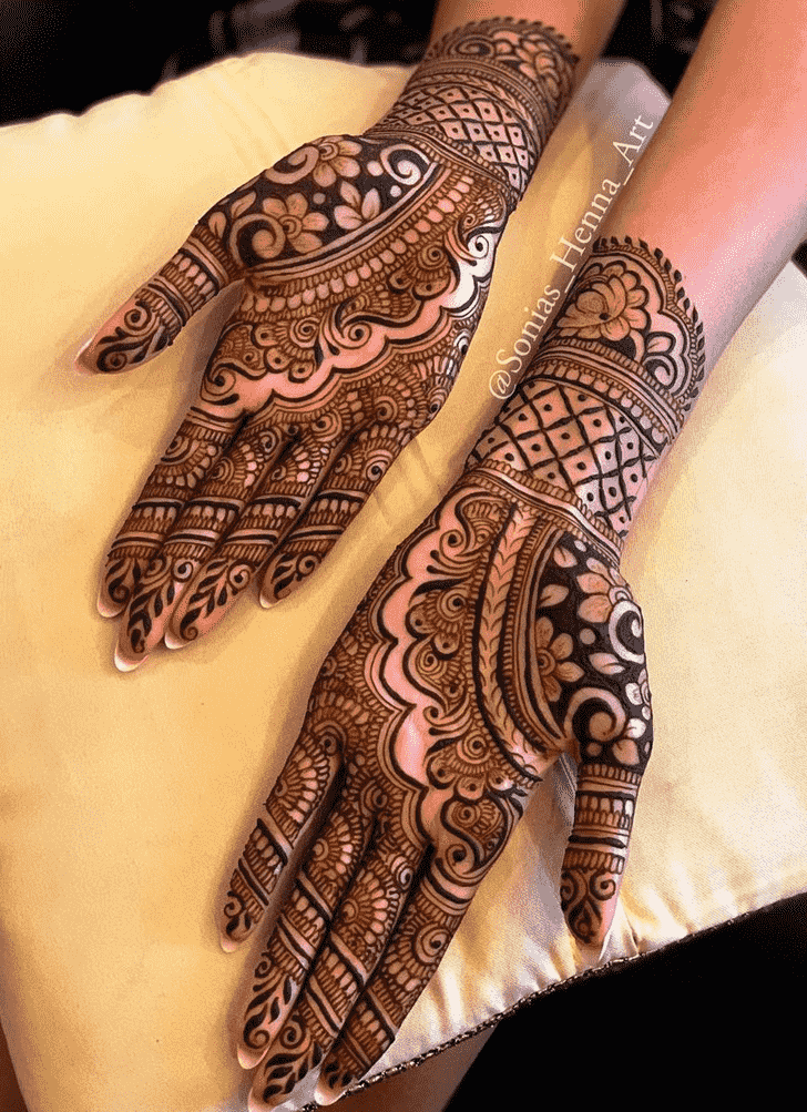 Elegant Professional Henna Design