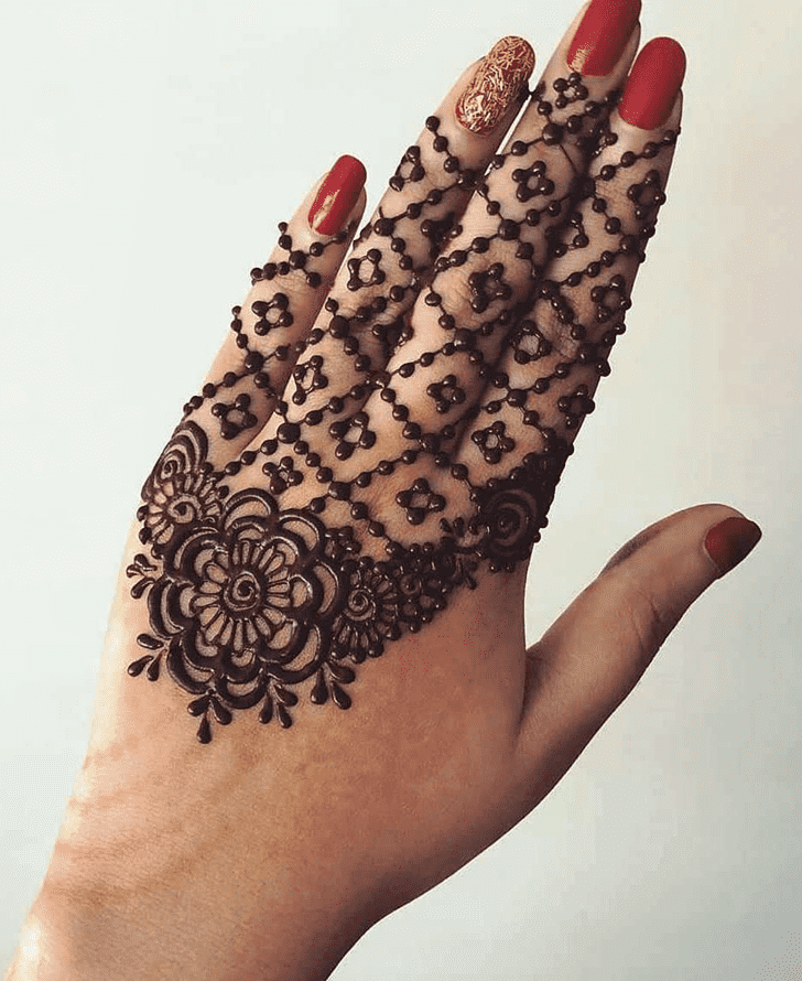 Exquisite Puducherry Henna Design