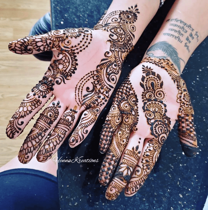 Fine Puducherry Henna Design