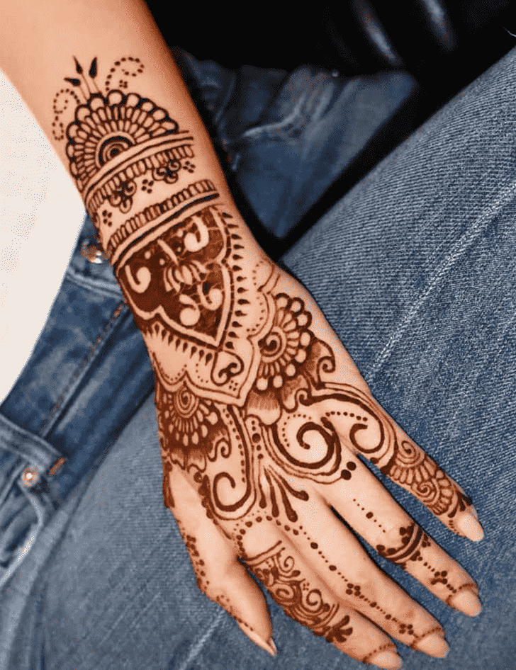 Alluring Pune Henna Design