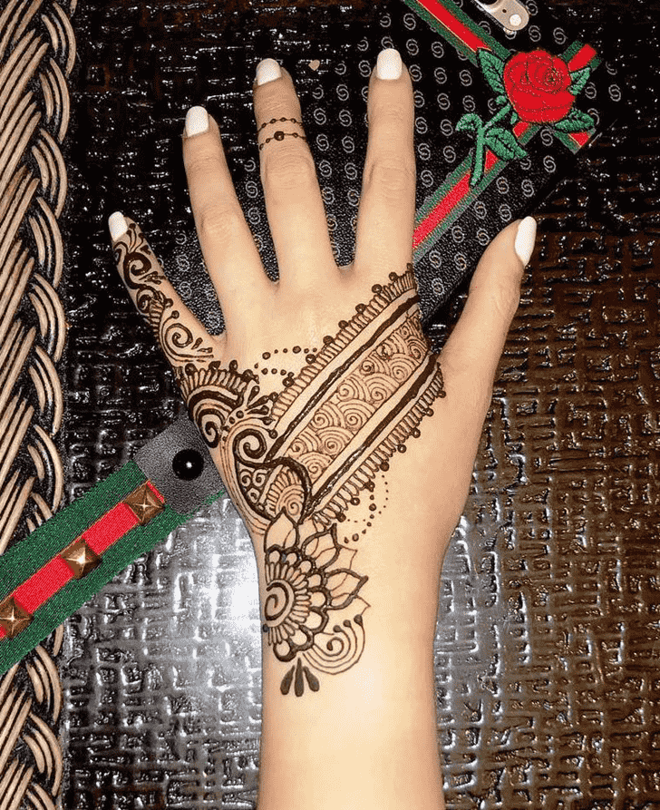 Charming Pune Henna Design